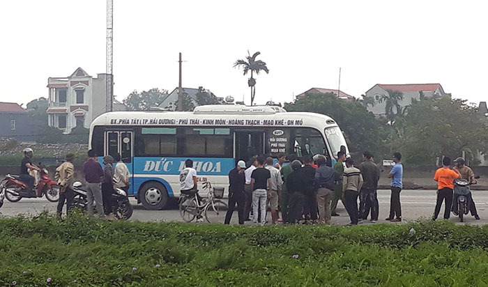 Tài xế xe buýt gục chết trong cabin trên quốc lộ 5