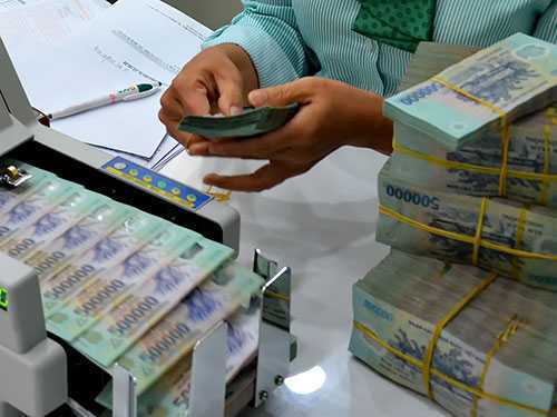 Eximbank: Rối bời lãnh đạo, lỗ nặng kéo dài