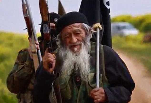 IS 'khoe' tay súng lão làng 81 tuổi người Trung Quốc