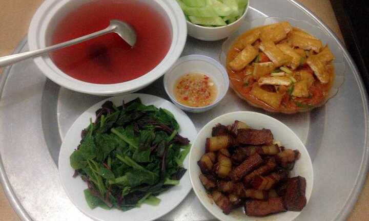 'Bếp ăn thời bao cấp', chung cư 50 hộ ăn cùng một món