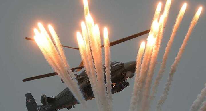 Video: Chiến cơ Nga nhả tên lửa, bắn pháo diệt chính xác mục tiêu mặt đất