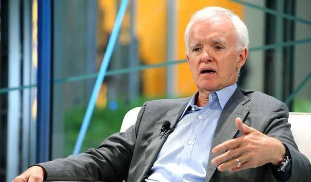 Bob Kerrey kiên quyết không từ bỏ chức vụ ở Đại học Fulbright