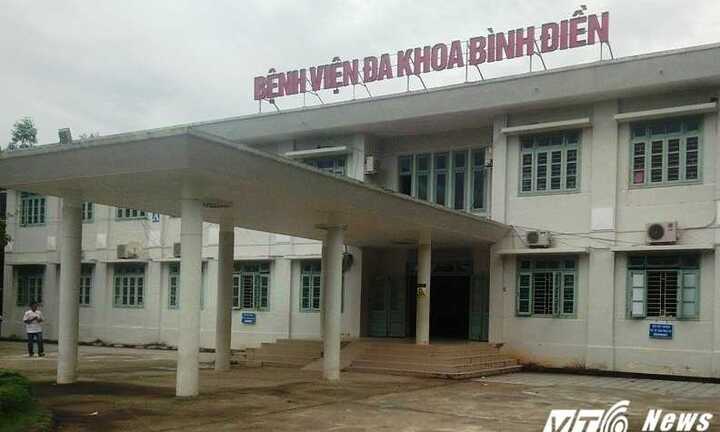 Người bố trẻ tố bác sĩ vô trách nhiệm khiến con gái 3 ngày tuổi chết thương tâm