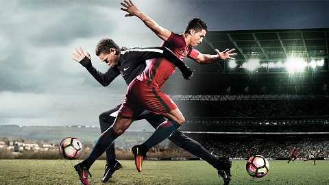 Ronaldo 'biến hình' thành cậu bé nước Anh nghèo khổ