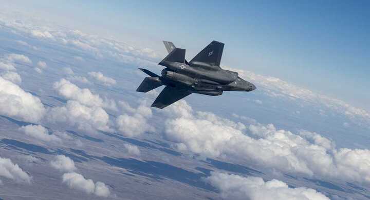 ‘Nữ quái' Mỹ bị buộc tội buôn lậu động cơ F-35 sang Trung Quốc