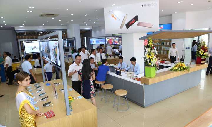 Tranh thủ mua hàng ưu đãi dịp khai trương