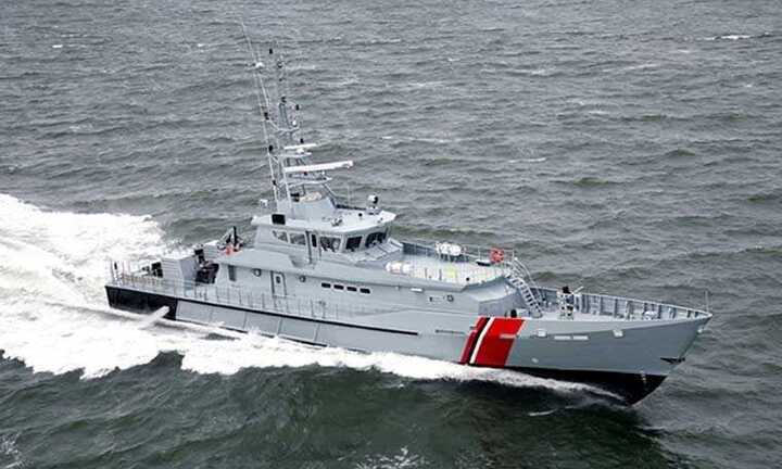 Điều nhiều tàu tốc độ cao tìm kiếm máy bay Casa 212 mất liên lạc