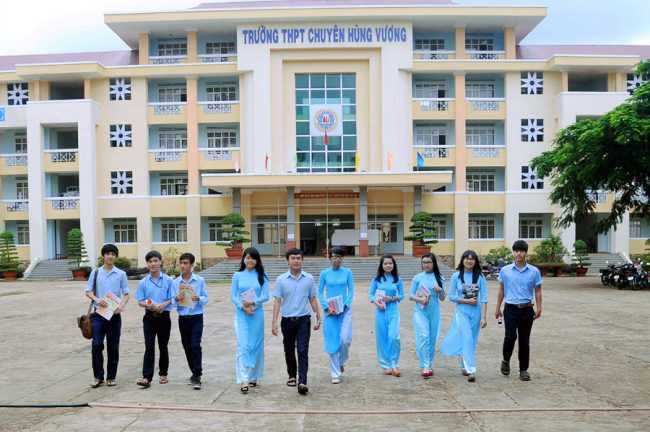 Điểm thi lớp 10 trường THPT chuyên Hùng Vương năm 2016