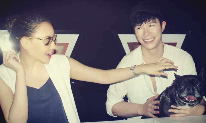 Hồ Quỳnh Hương xinh đẹp đầy lôi cuốn bên Nathan Lee