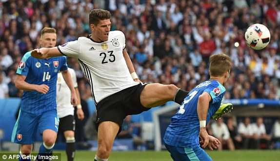 Đức 'hủy diệt' Slovakia, chờ siêu đại chiến Italia vs Tây Ban Nha