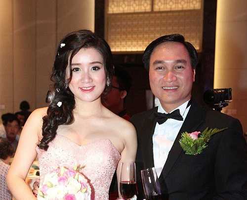 Miss Teen Xuân Mai làm đám cưới với bạn trai lớn tuổi