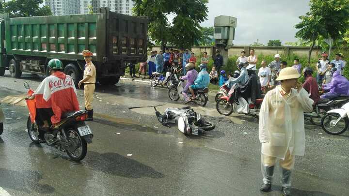 Truy tìm tài xế xe bồn cán chết người rồi bỏ chạy