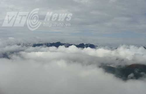 Bí ẩn kinh dị về ngọn núi tử thần 'hút' máy bay cuối dãy Hoàng Liên