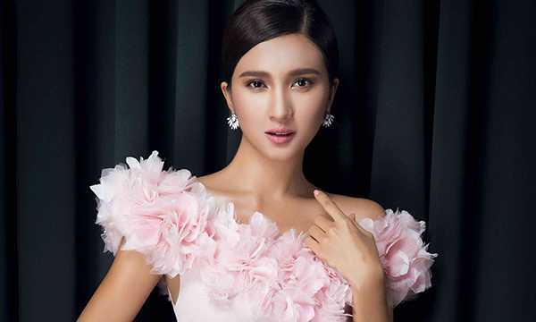 Kim Tuyến đẹp viên mãn sau 10 năm đăng quang Phụ nữ thế kỷ 21 