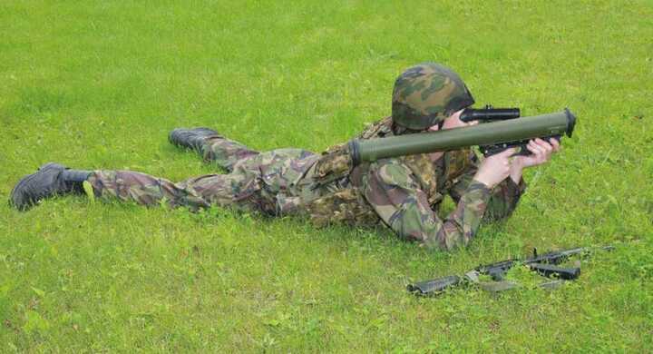 Pháo bỏ túi 'nhỏ nhưng có võ' của đặc nhiệm Nga