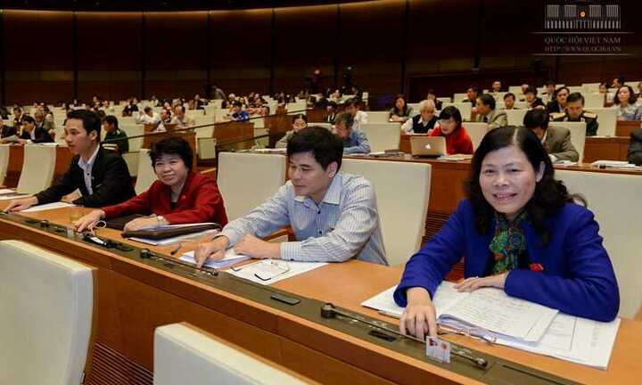 Lùi thi hành Bộ Luật Hình sự 2015: Ai phải chịu trách nhiệm?