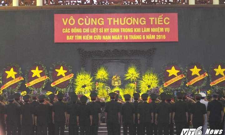 Trực tiếp: Lễ tang các phi công và thành viên tổ bay Casa-212