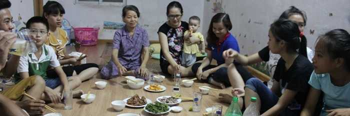 Căn phòng đặc biệt rộn rã tiếng cười trước ngày thi THPT quốc gia 2016