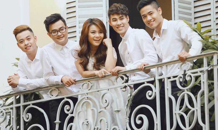 Hải Yến Idol và học trò cover bản hit của Lam Trường