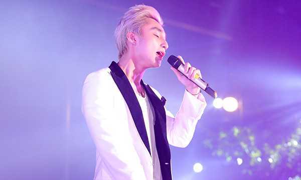 Sơn Tùng M-TP hát tưởng nhớ nhạc sỹ An Thuyên đầy xúc động