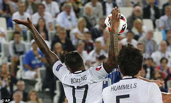 Tin tức Euro 3/7: Boateng bị chế giễu, sao Ngoại hạng Anh đá penalty tệ nhất Euro