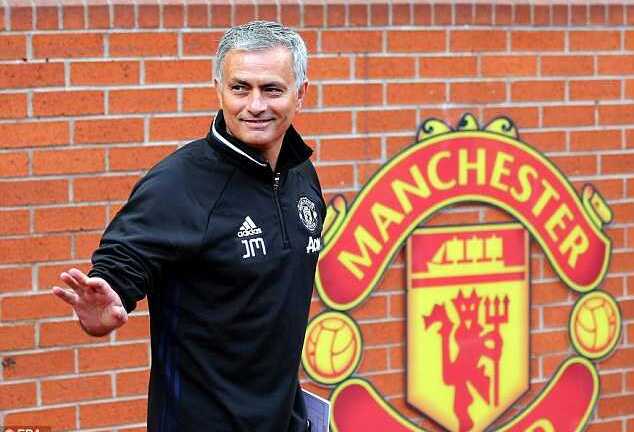 Mourinho ngông nghênh: Tôi muốn có tất cả mọi thứ với Man Utd