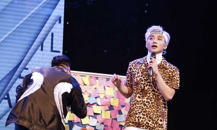 Sơn Tùng tảng lờ khi fans yêu cầu 'Chia tay người ta đi!'