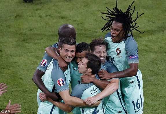 Ronaldo: Tôi mơ vô địch cùng Bồ Đào Nha lâu lắm rồi