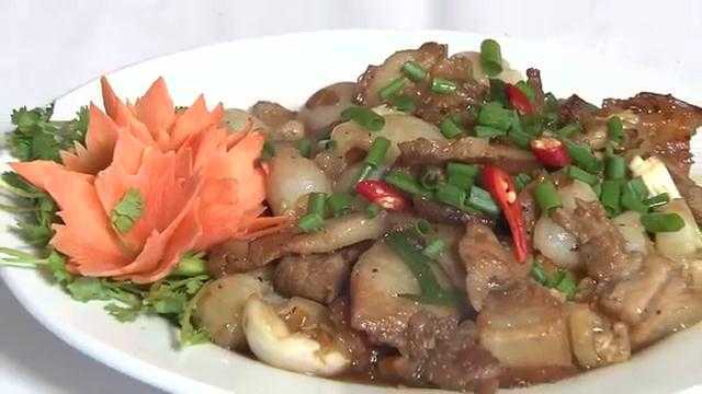 Cách làm thịt ba chỉ rang vải thiều thơm ngon, lạ miệng