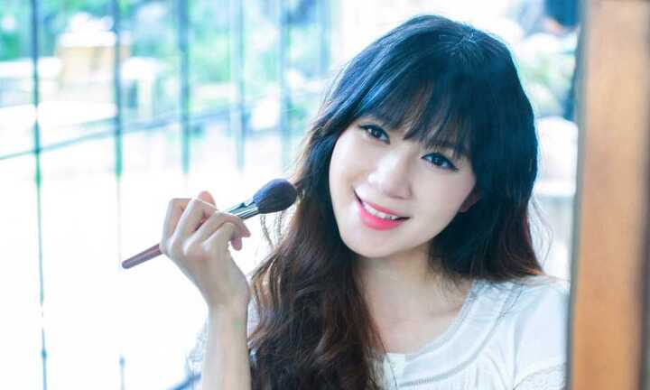 Mang thai lần 4, Minh Hà vẫn giữ nhan sắc hot girl đáng ghen tị