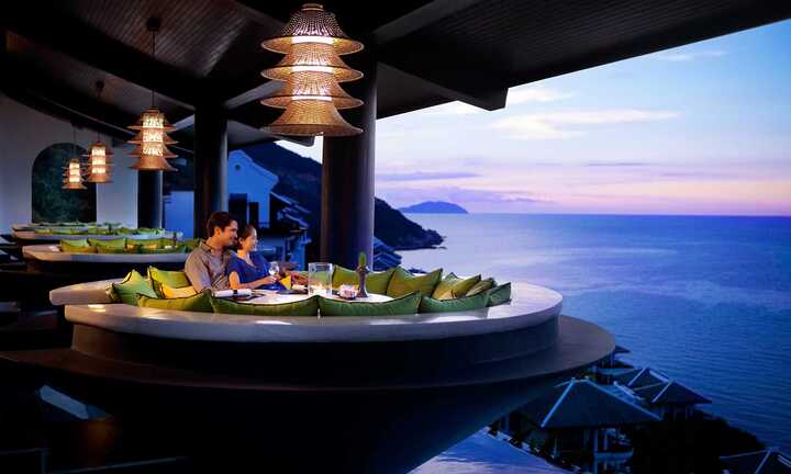 'Khách sạn 5 sao hàng đầu Việt Nam' xướng danh InterContinental Danang Sun Peninsula Resort