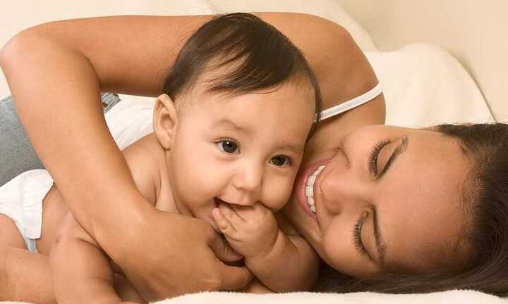 Lợi ích không ngờ của việc trẻ mút ngón tay