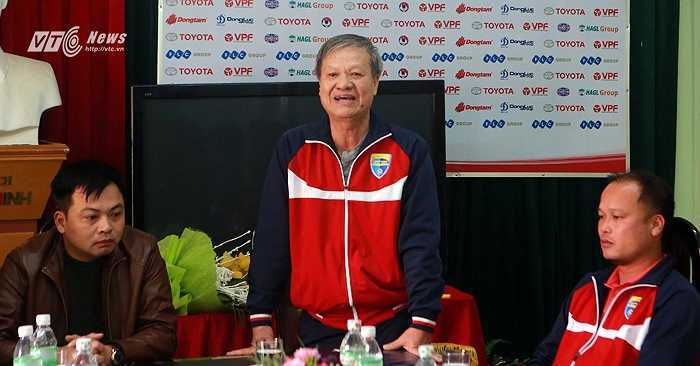 HLV Lê Thụy Hải không phục VFF, VPF: Ao tù V-League