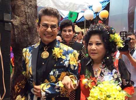 Lâm Chi Khanh: Đám cưới của MC Thanh Bạch và vợ đại gia đặc biệt nhất showbiz Việt