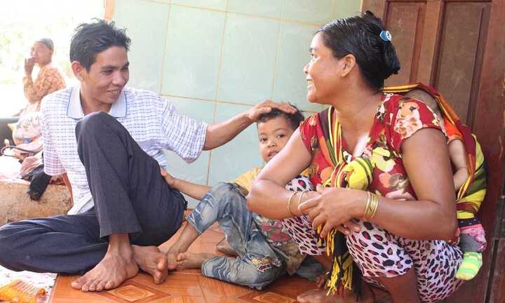 Những mối tình 'xuyên biên giới' đầy lãng mạn ở vùng biên Campuchia