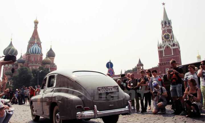 Mê mẩn những mẫu xe cổ siêu đắt tại Xứ sở Bạch dương