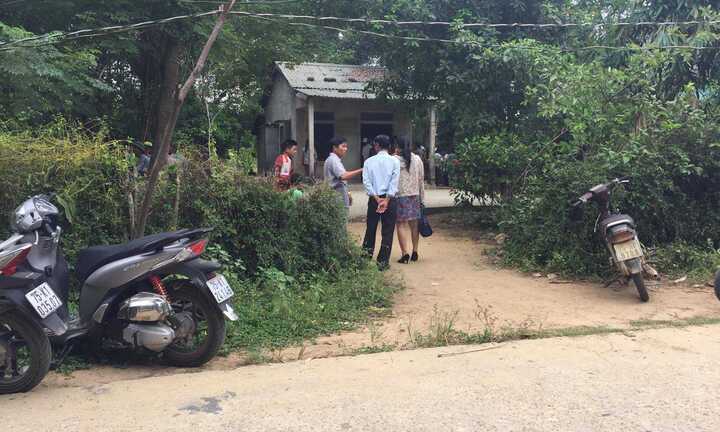 Hoảng hồn phát hiện thi thể hai mẹ con ở hồ du lịch