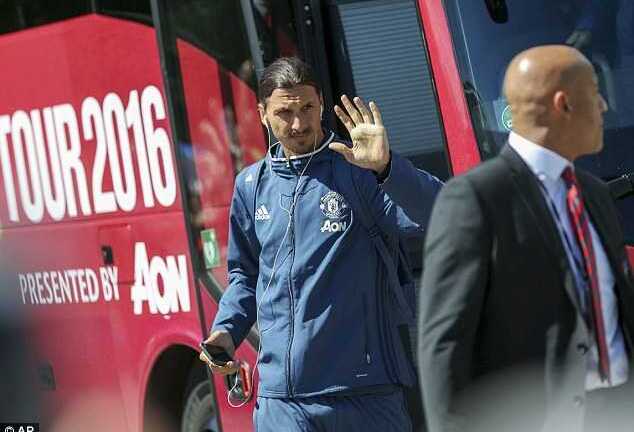 Zlatan Ibrahimovic háo hức ra mắt Manchester United