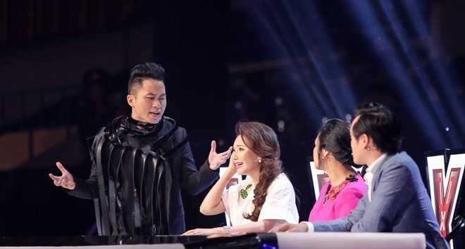 Trực tiếp Nhân tố bí ẩn liveshow thứ 7: Thanh Lam nóng nảy sẽ “nhìn mặt” Hồ Quỳnh Hương như thế nào?