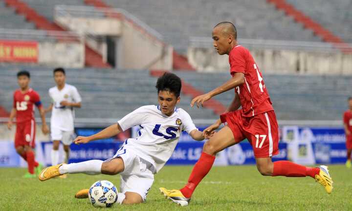 U17 SLNA 0-0 U17 HAGL: Bất phân thắng bại