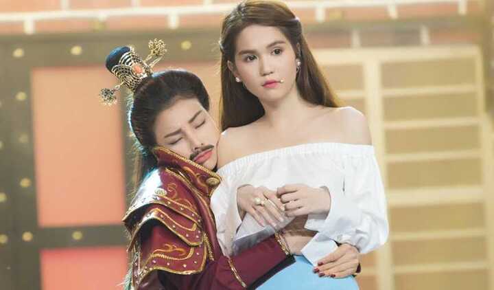 Trà Ngọc Hằng giả trai cưa cẩm, ôm chặt Ngọc Trinh