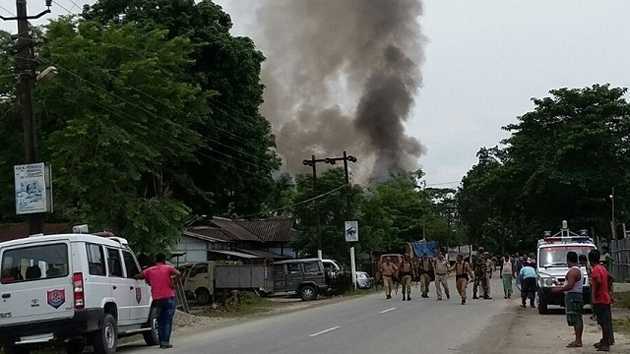 Ấn Độ: Xả súng ở chợ, 13 người chết