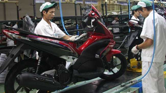 Honda Việt Nam đang kiếm bộn tiền từ người Việt như thế nào?