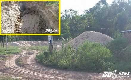 'Cát tặc' biến cánh đồng thành 'bãi chiến trường' nham nhở