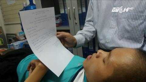 Chàng trai liệt toàn thân ở Hà Tĩnh thăm khám trước khi hiến đầu cho y học