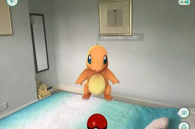 Cô gái Nga tố Pokemon khổng lồ hãm hiếp trong phòng ngủ