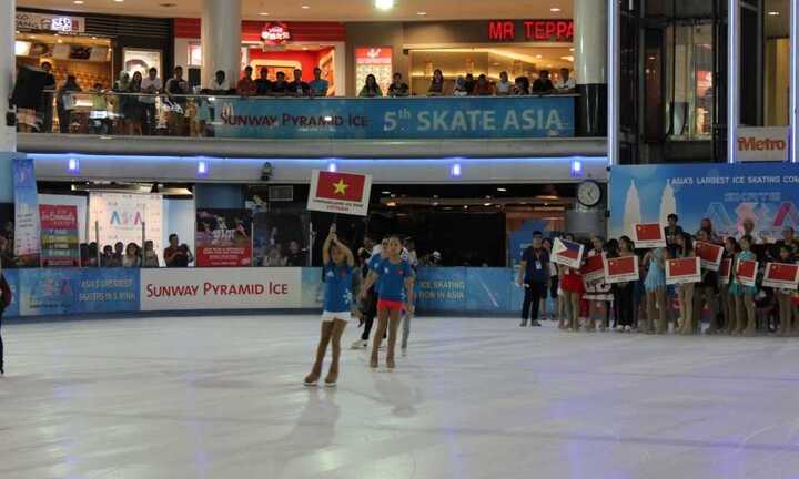 Vinpearl Land đưa huy chương vàng đầu tiên tại Giải trượt băng Châu Á về cho thể thao Việt Nam