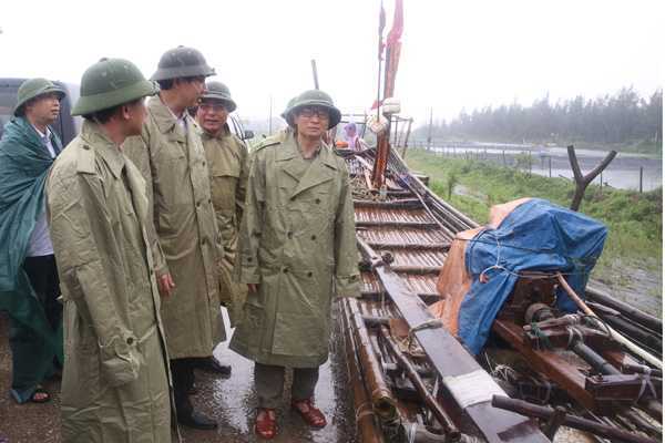 Phó Thủ tướng Vũ Đức Đam: 'Tuyệt đối không được lơ là chống bão số 3'