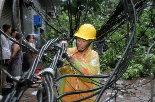 EVN Hà Nội tập trung chỉ đạo ứng phó với cơn bão số 3