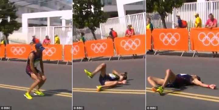 VĐV Pháp kiệt sức giữa đường đua, dù 'bĩnh' ra quần vẫn quyết tâm về đích